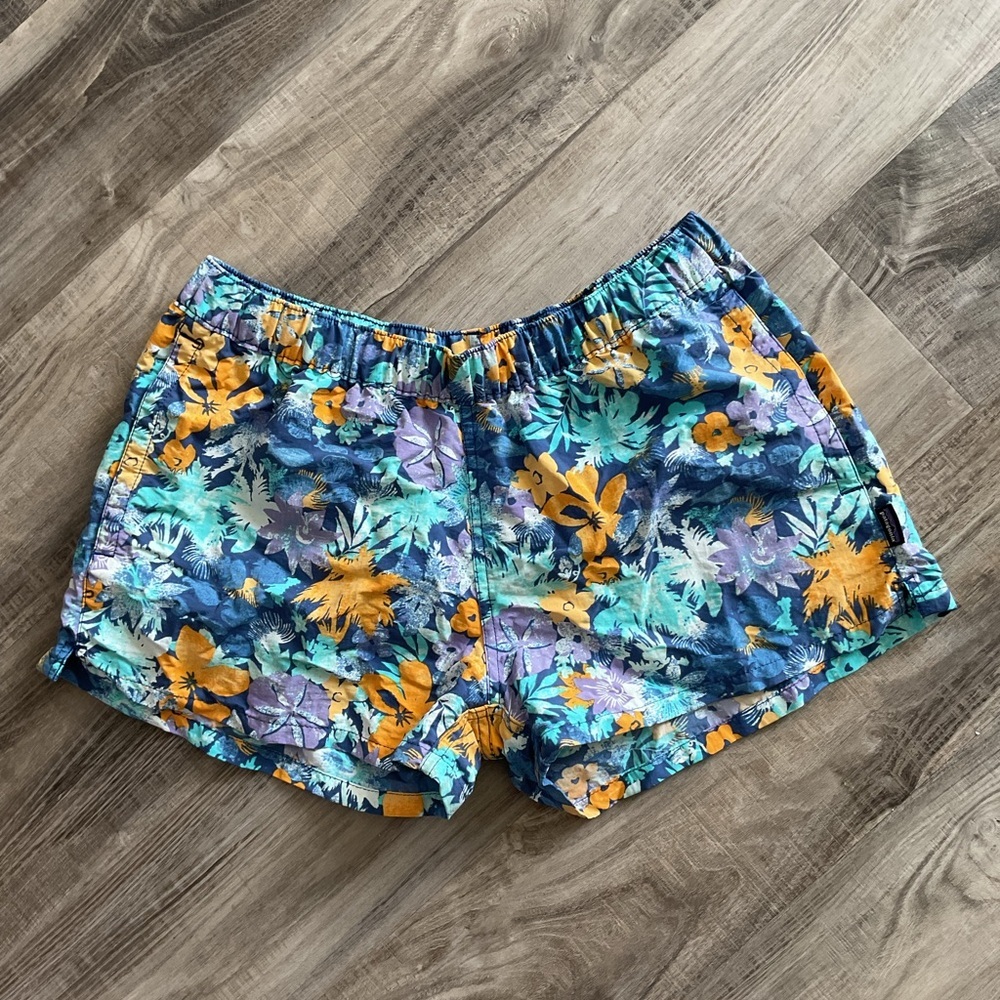 Patagonia Women's 100% Nylon Barely Baggies Board Short Size Medium